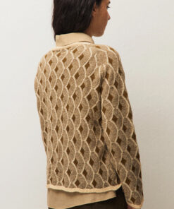 Alternative view of JERSEY CON DIBUJO GEOMÉTRICO EN JACQUARD VERDE Y CREMA de SYSTEMACTION