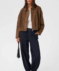 Alternative view of CHAQUETA OVERSIZE EFECTO ANTE DE COLOR MARRÓN de KAFFE CLOTHING