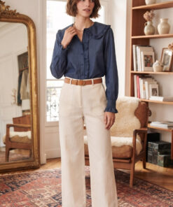 CAMISA MARTINA EN DENIM OSCURO CON VOLANTES